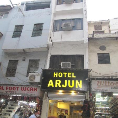 Hotel Arjun Nowe Delhi Zewnętrze zdjęcie
