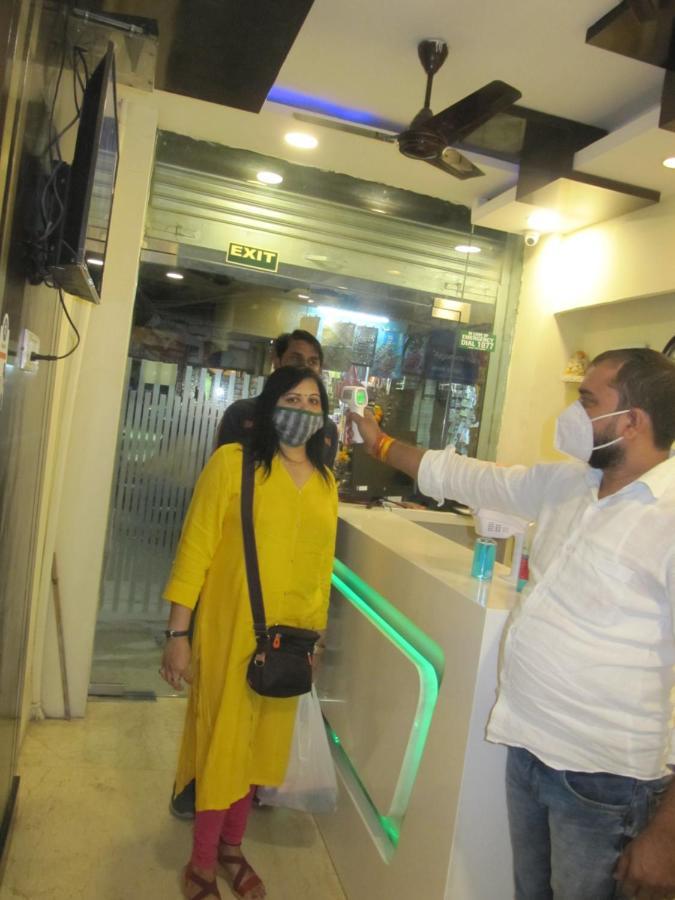 Hotel Arjun Nowe Delhi Zewnętrze zdjęcie