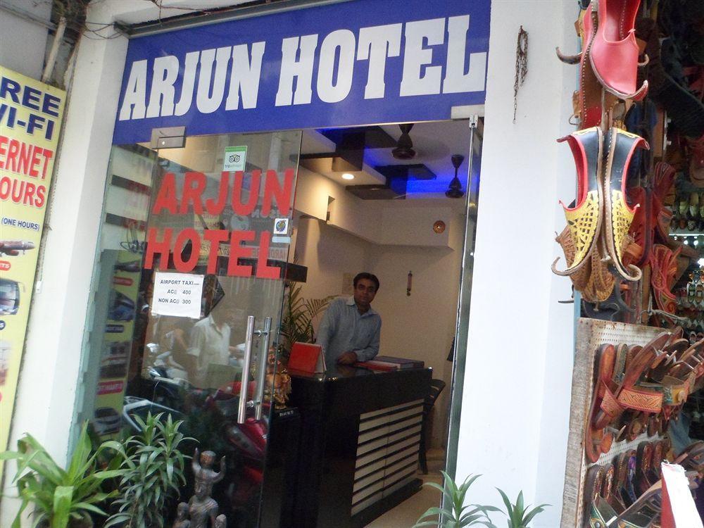 Hotel Arjun Nowe Delhi Zewnętrze zdjęcie