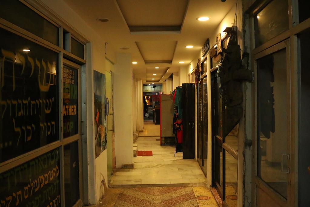 Hotel Arjun Nowe Delhi Zewnętrze zdjęcie
