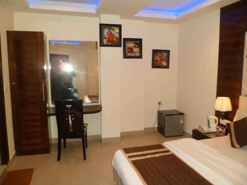 Hotel Arjun Nowe Delhi Pokój zdjęcie