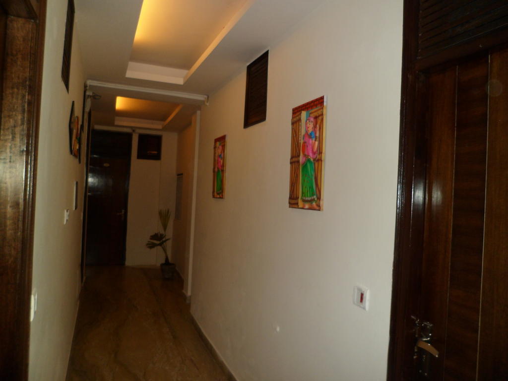 Hotel Arjun Nowe Delhi Zewnętrze zdjęcie