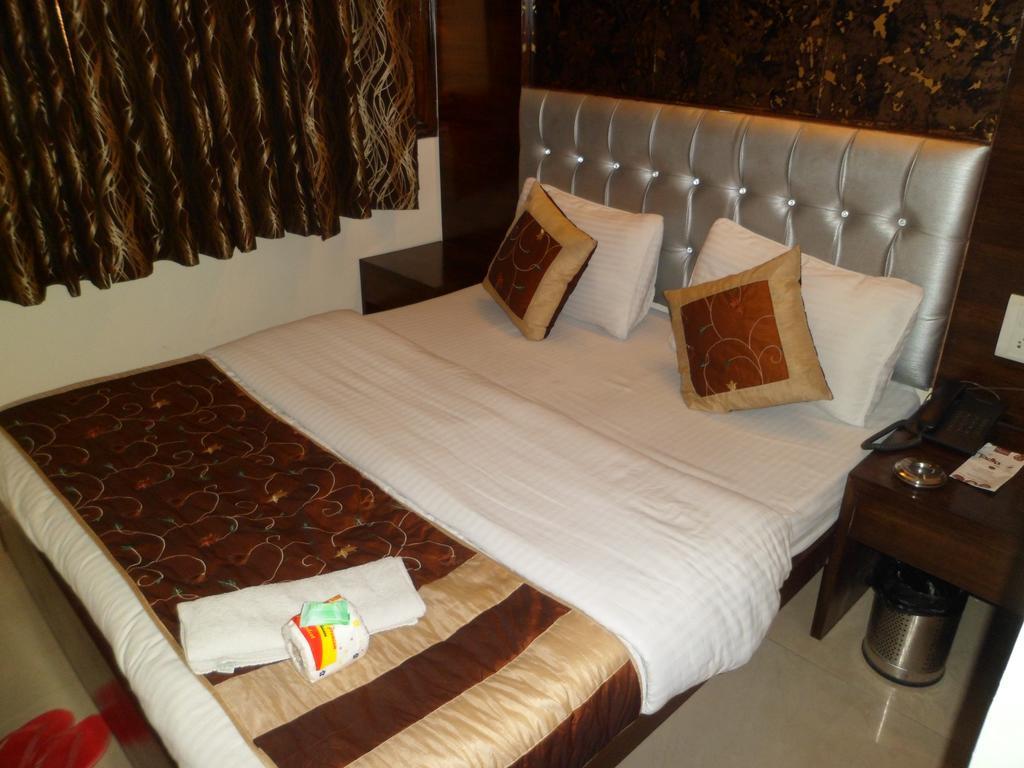 Hotel Arjun Nowe Delhi Pokój zdjęcie